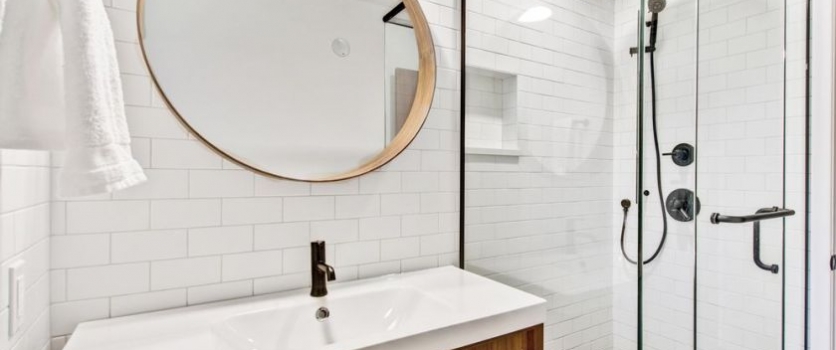 Renovation Transformation: Bathroom revamp mixes timeless elements with mid-century chic